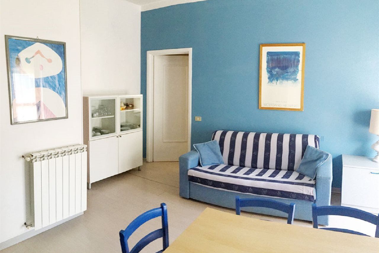 Residence Orchidea Диано Марина Екстериор снимка
